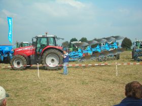 Lemken Feldtag auf unserem Hof 2009 (3).JPG